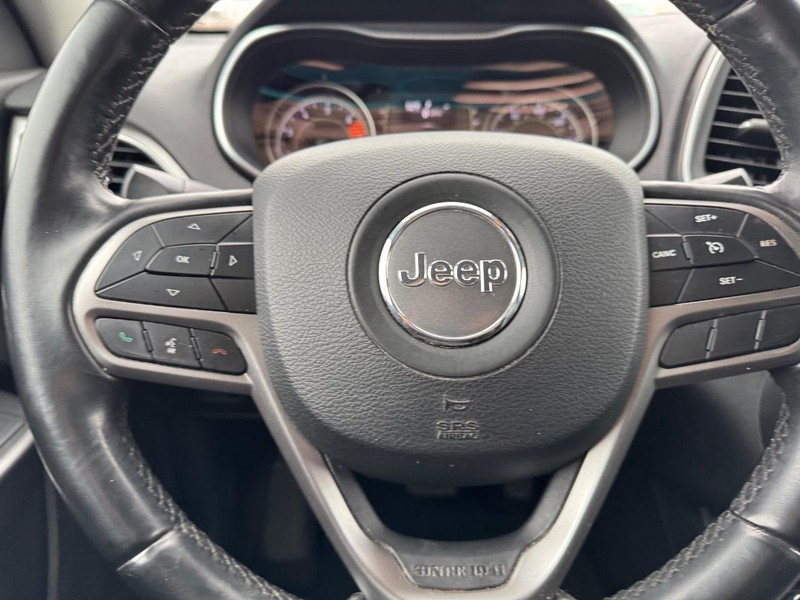 Jeep Cherokee Vehicle Image 18