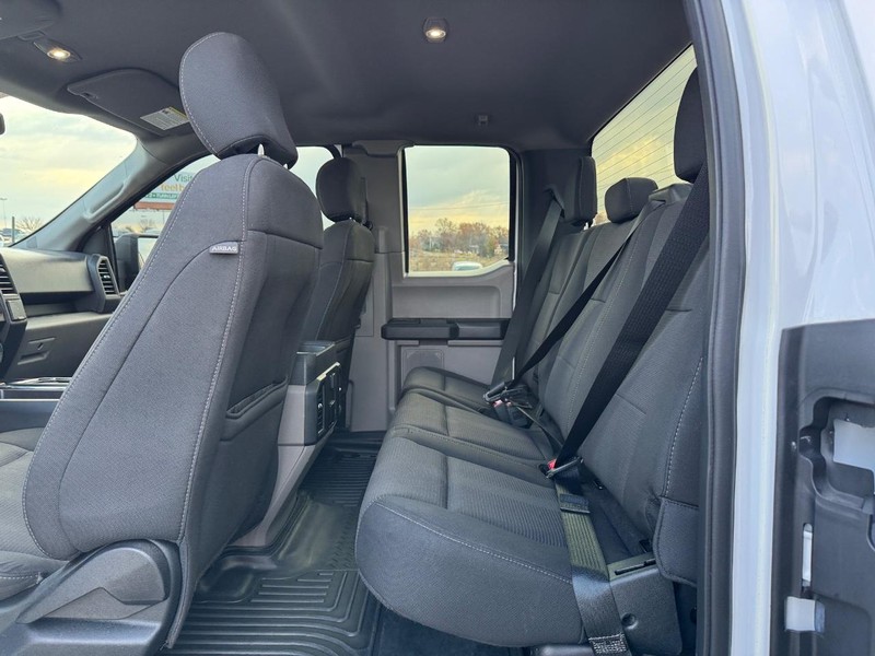 Ford F-150 Vehicle Image 12