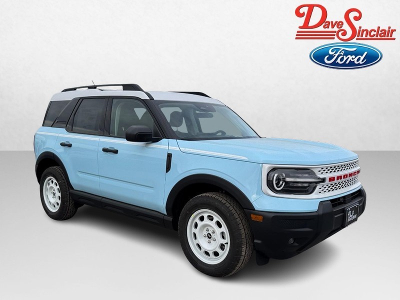 Ford Bronco Sport Vehicle Full-screen Gallery Image 04