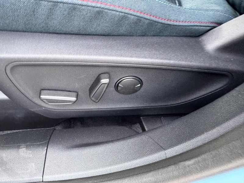 Ford Bronco Sport Vehicle Full-screen Gallery Image 17