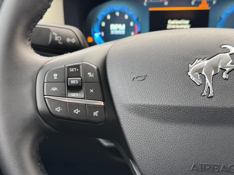 Ford Bronco Sport Vehicle Full-screen Gallery Image 20