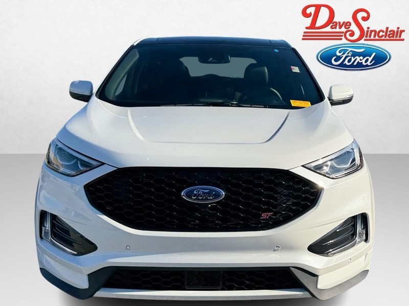 Ford Edge Vehicle Full-screen Gallery Image 02