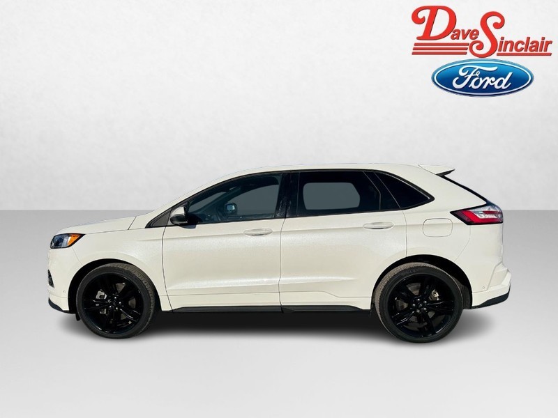 Ford Edge Vehicle Full-screen Gallery Image 10