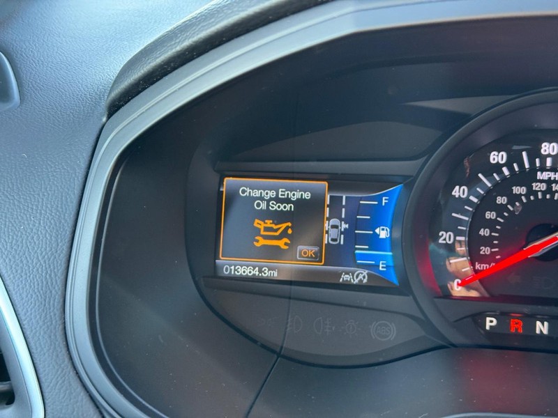 Ford Edge Vehicle Full-screen Gallery Image 25