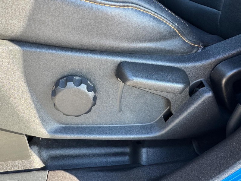 Ford Bronco Vehicle Full-screen Gallery Image 16