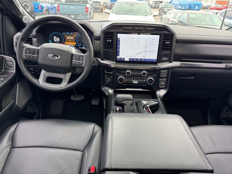 Ford F-150 Vehicle Full-screen Gallery Image 15