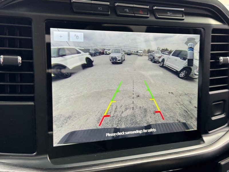 Ford F-150 Vehicle Full-screen Gallery Image 25