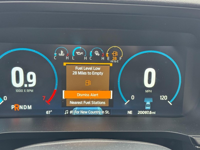 Ford F-150 Vehicle Full-screen Gallery Image 26