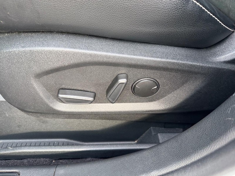 Ford Edge Vehicle Image 17