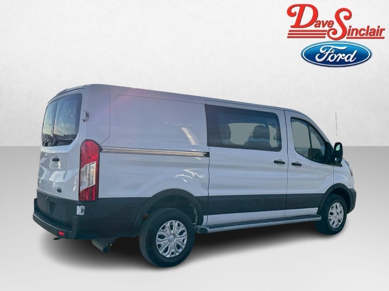 Ford Transit Cargo Van Vehicle Full-screen Gallery Image 07