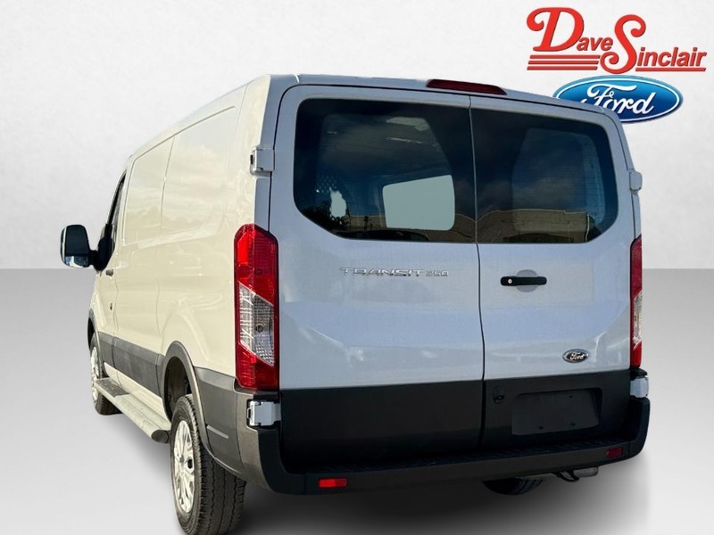 Ford Transit Cargo Van Vehicle Full-screen Gallery Image 09