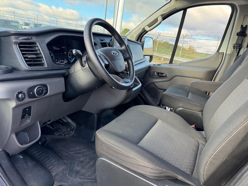 Ford Transit Cargo Van Vehicle Full-screen Gallery Image 13