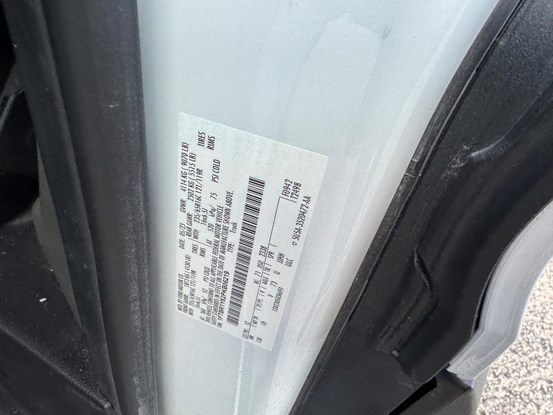 Ford Transit Cargo Van Vehicle Full-screen Gallery Image 23