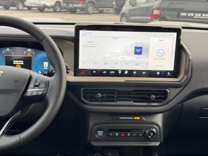 Ford Bronco Sport Vehicle Image 15