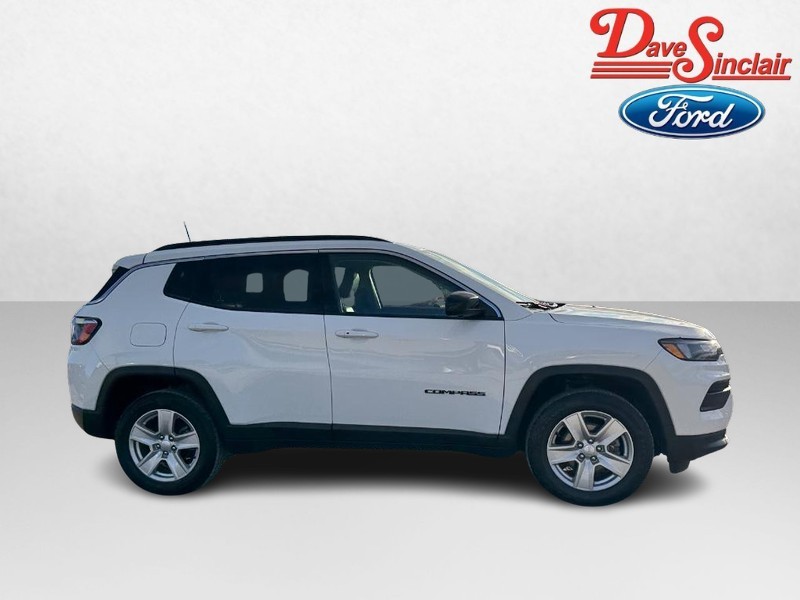 Jeep Compass Vehicle Full-screen Gallery Image 05