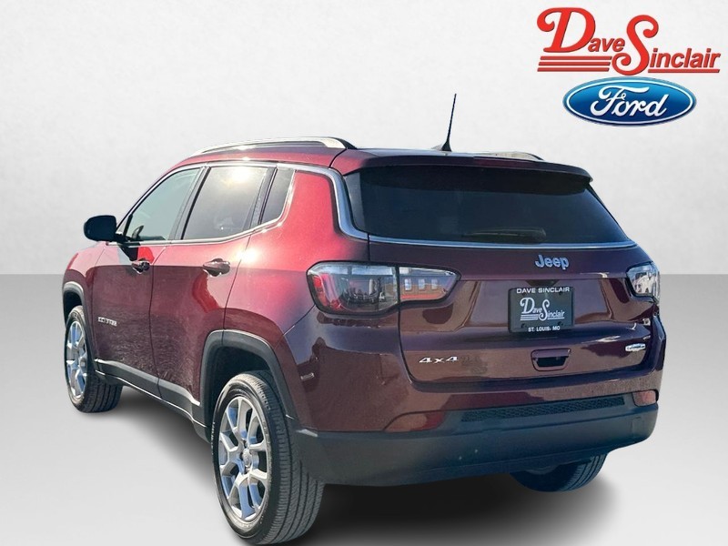 Jeep Compass Vehicle Image 09