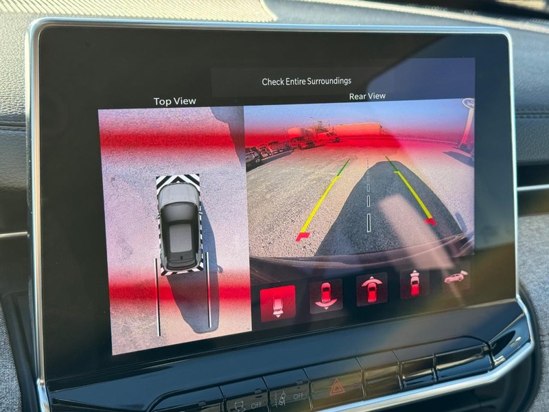 Jeep Compass Vehicle Image 21