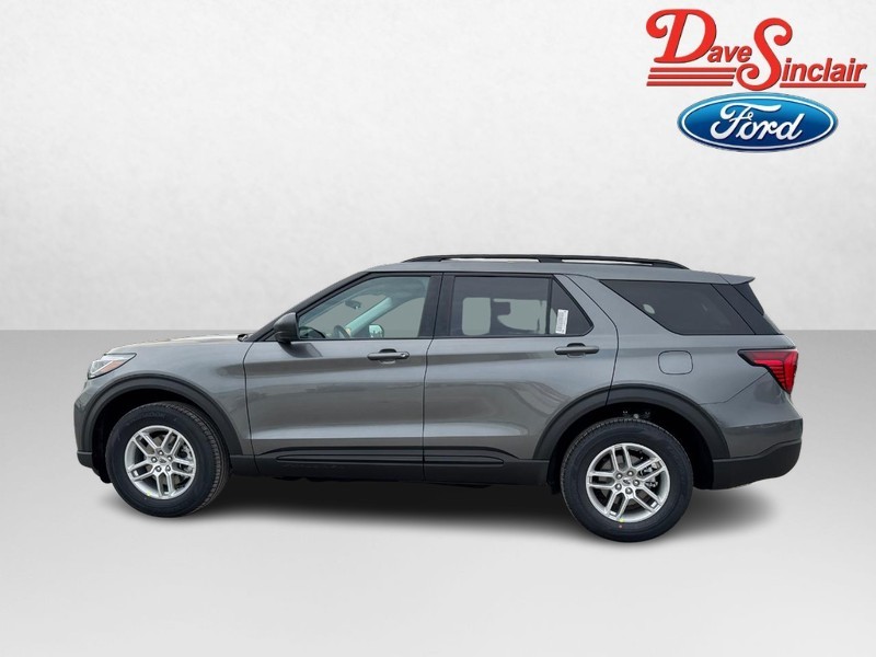 Ford Explorer Vehicle Full-screen Gallery Image 10