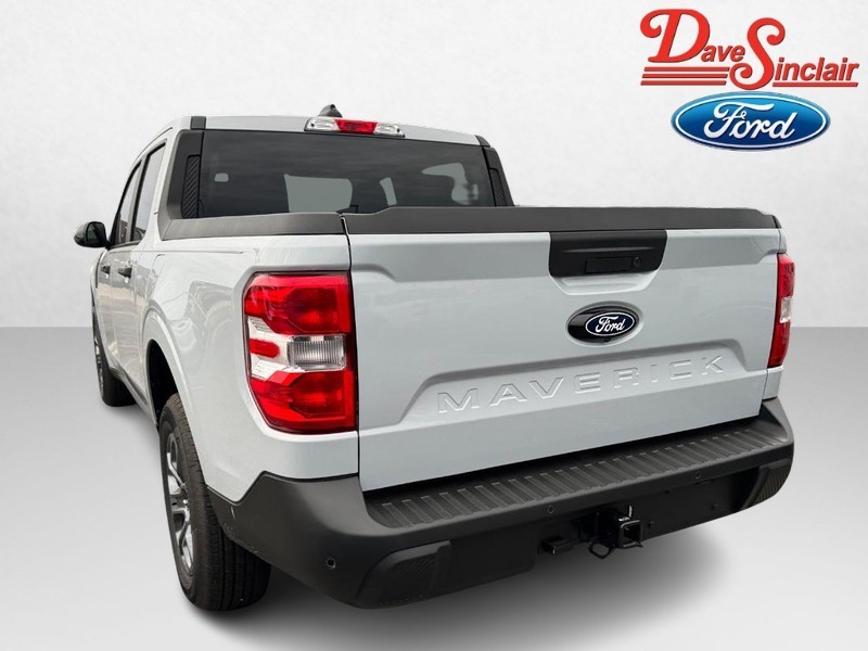 Ford Maverick Vehicle Image 09