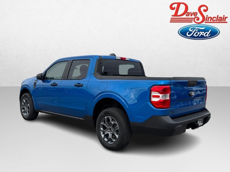 Ford Maverick Vehicle Image 09