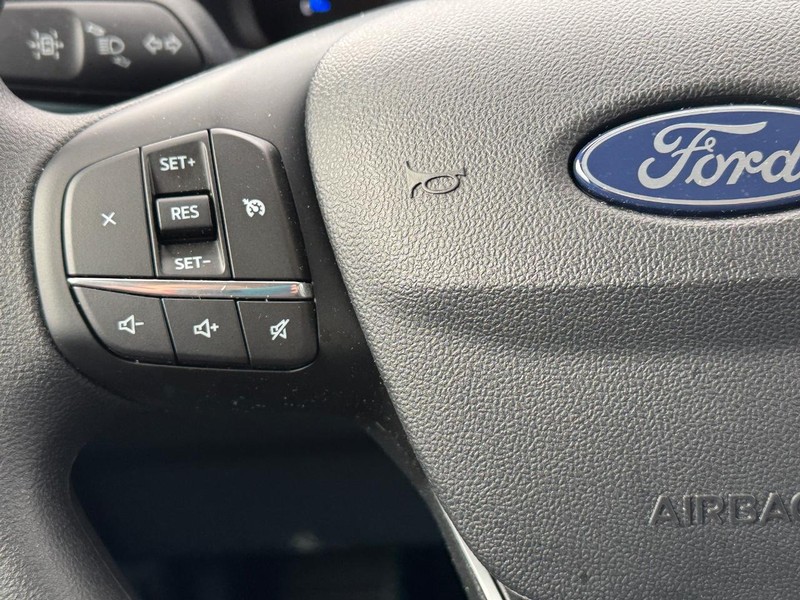 Ford Maverick Vehicle Image 20