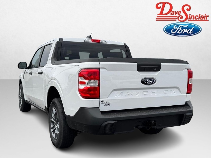 Ford Maverick Vehicle Image 09