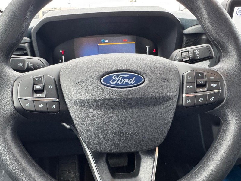 Ford Maverick Vehicle Image 19