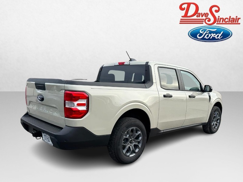 Ford Maverick Vehicle Image 07