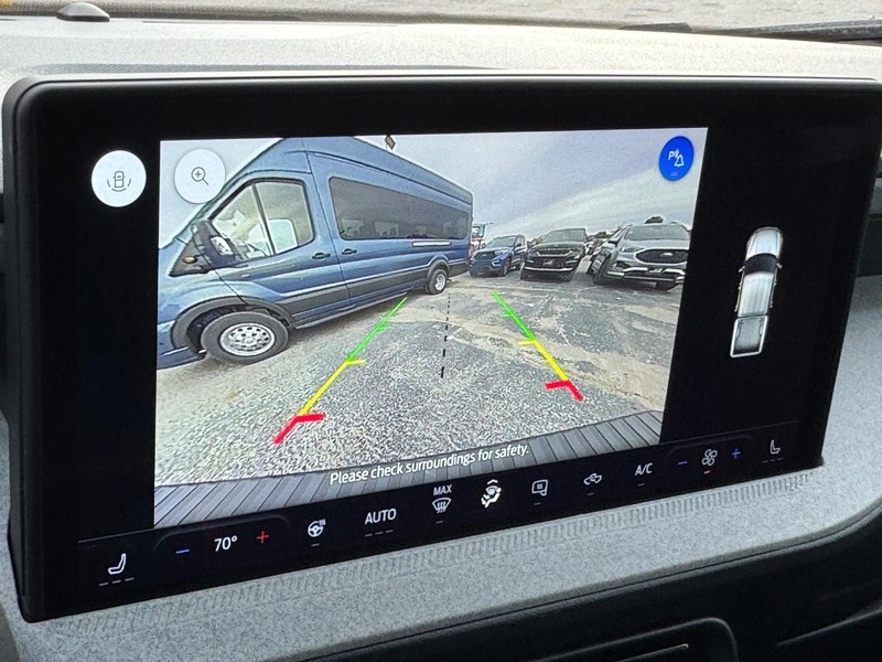 Ford Maverick Vehicle Image 23