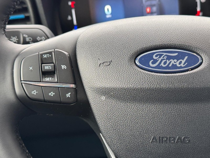 Ford Maverick Vehicle Image 20