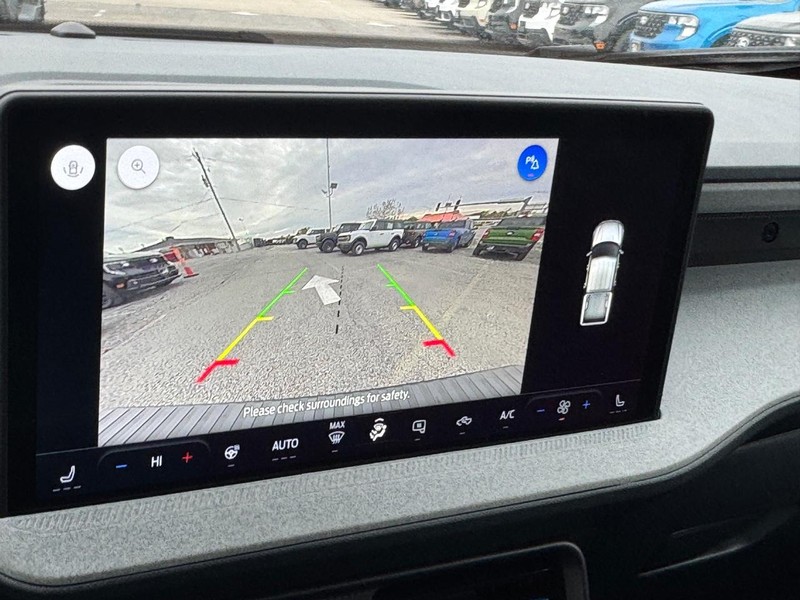 Ford Maverick Vehicle Image 23