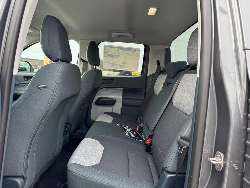 Ford Maverick Vehicle Image 12