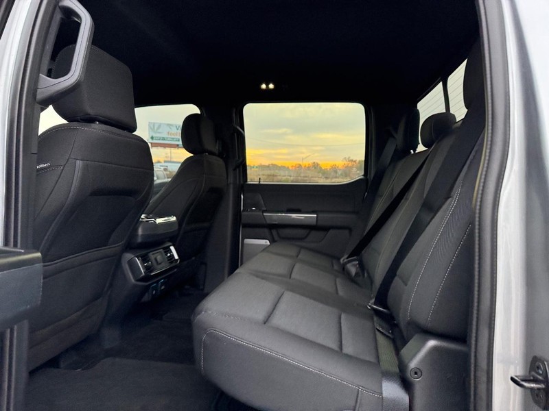 Ford F-150 Vehicle Image 12