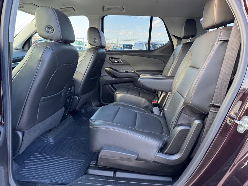 Chevrolet Traverse Vehicle Image 12