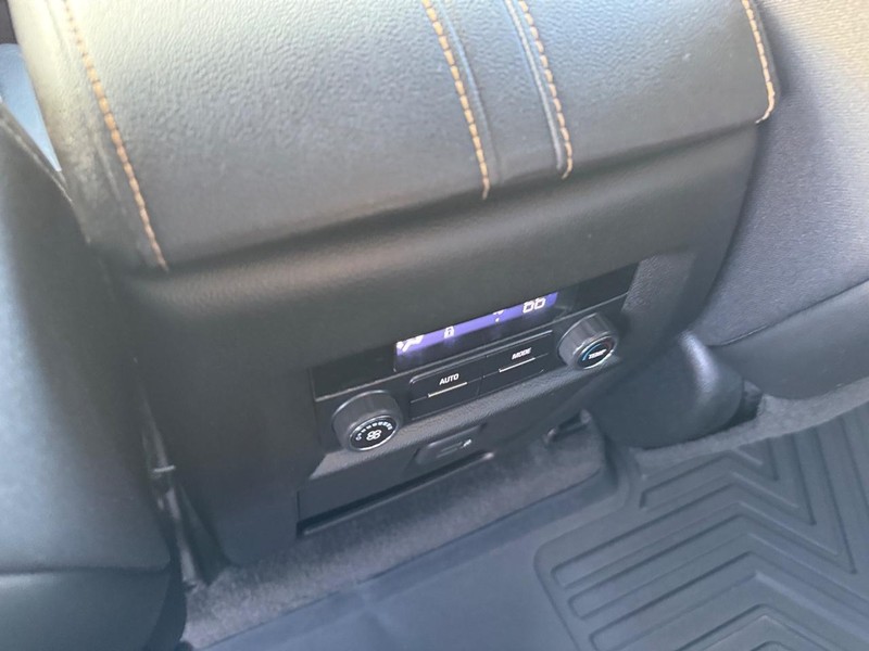 Chevrolet Traverse Vehicle Image 14