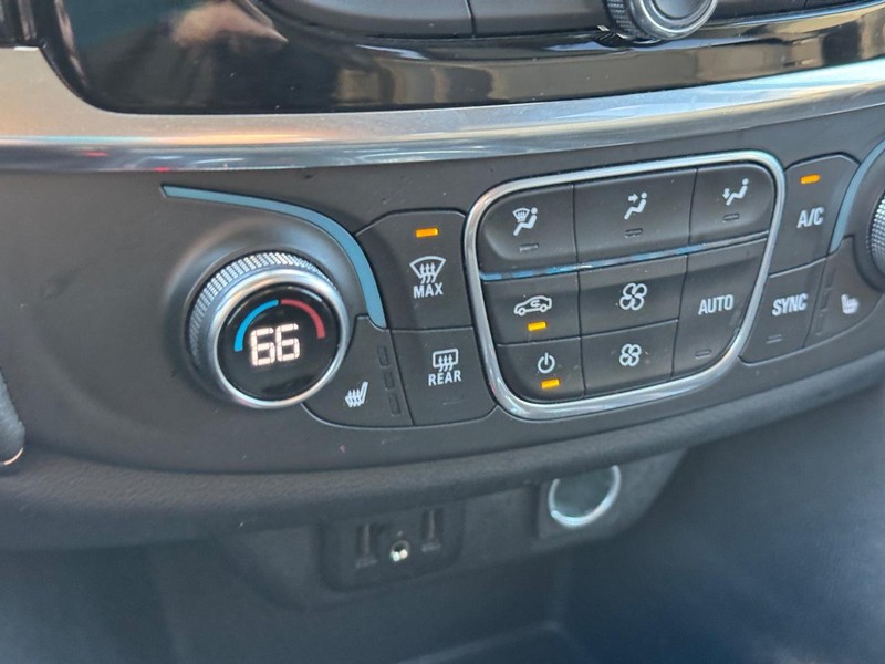 Chevrolet Traverse Vehicle Image 23