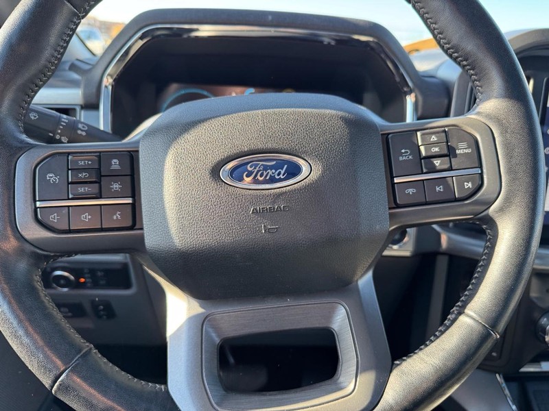 Ford F-150 Vehicle Full-screen Gallery Image 20