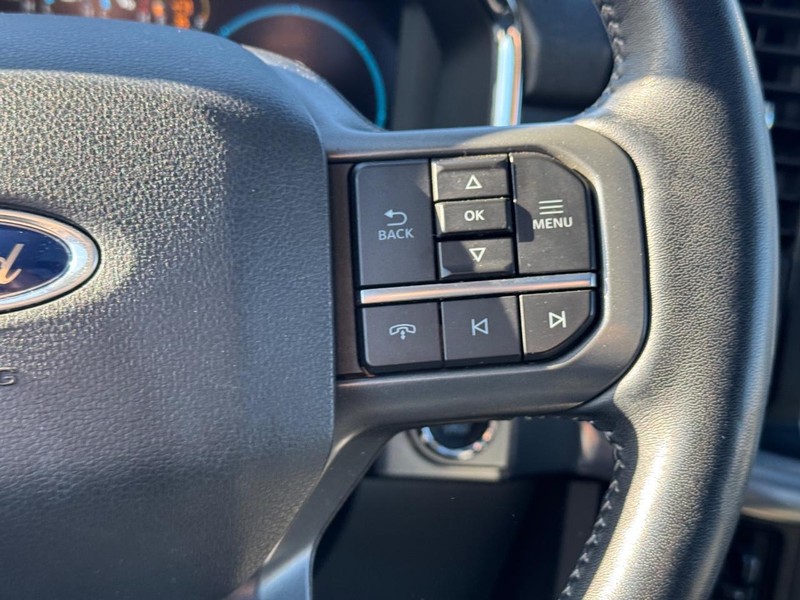 Ford F-150 Vehicle Full-screen Gallery Image 22