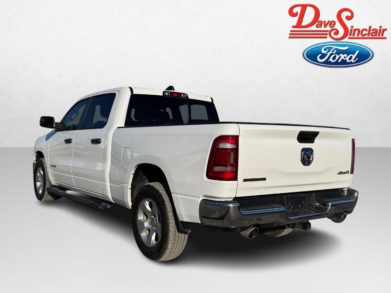 Ram 1500 Vehicle Full-screen Gallery Image 09