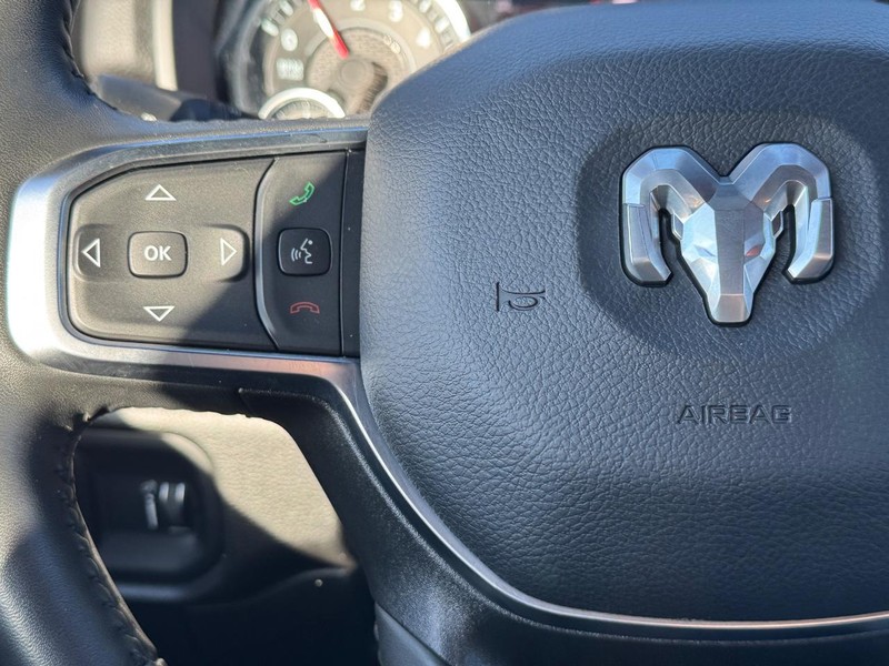 Ram 1500 Vehicle Full-screen Gallery Image 19