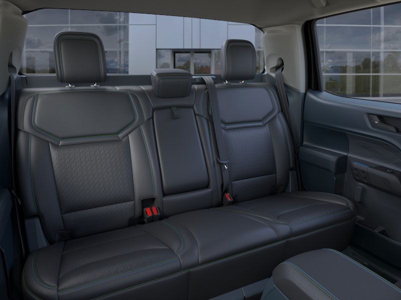 Ford Maverick Vehicle Full-screen Gallery Image 13