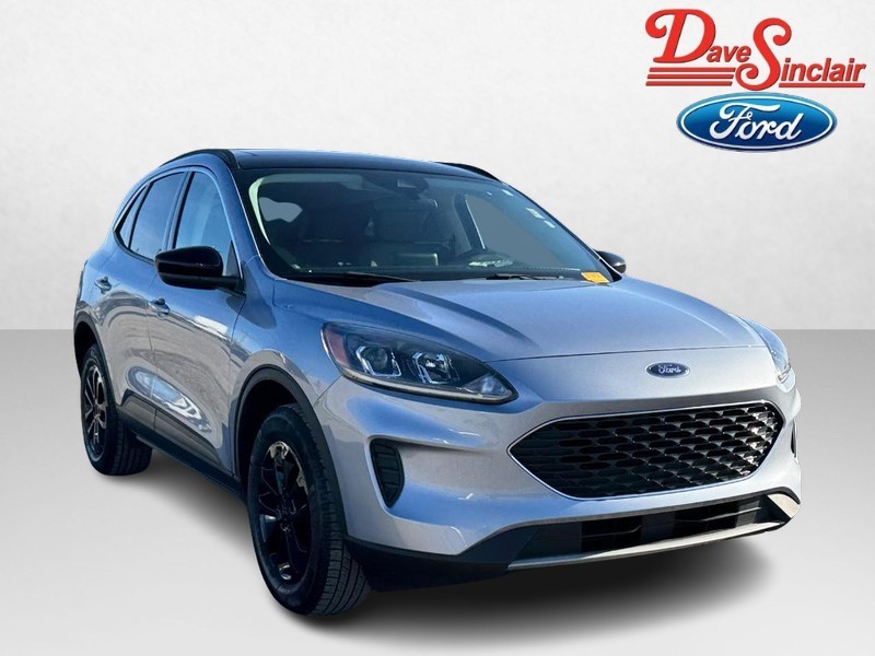 Ford Escape Vehicle Full-screen Gallery Image 04