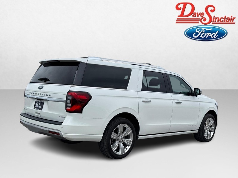Ford Expedition Max Vehicle Full-screen Gallery Image 07