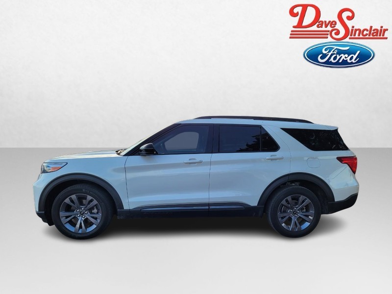 Ford Explorer Vehicle Full-screen Gallery Image 10