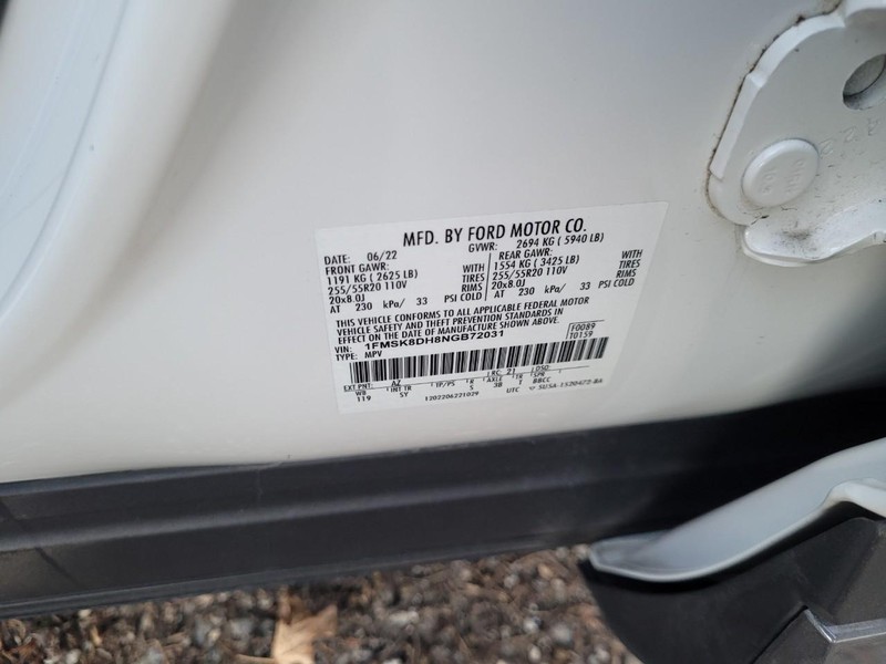 Ford Explorer Vehicle Full-screen Gallery Image 27