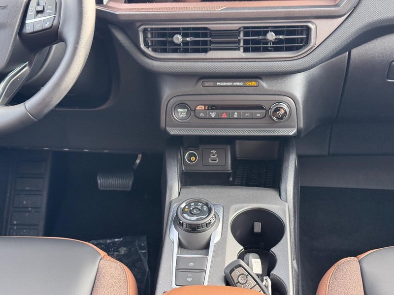 Ford Bronco Sport Vehicle Full-screen Gallery Image 17