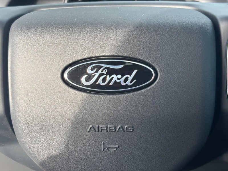 Ford Expedition Max Vehicle Image 22