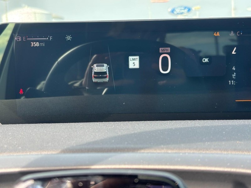 Ford Expedition Max Vehicle Image 23