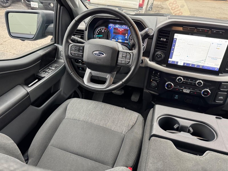 Ford F-150 Vehicle Full-screen Gallery Image 13