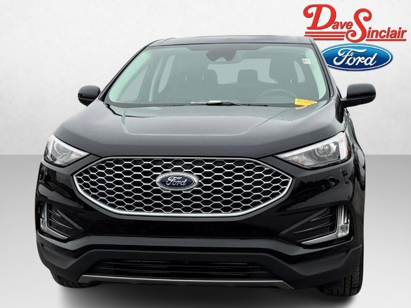 Ford Edge Vehicle Full-screen Gallery Image 02